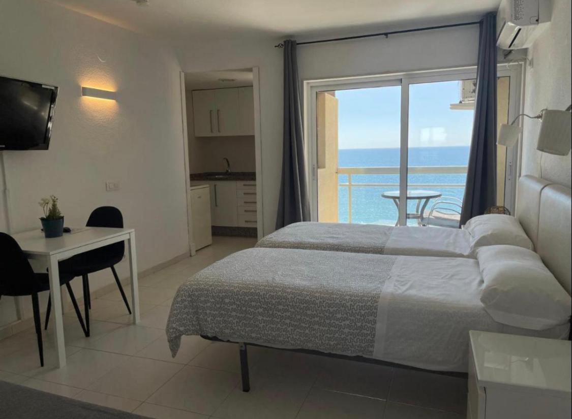 Apartahotel Chinasol Con Parking Y Desayuno Альмуньекар Экстерьер фото