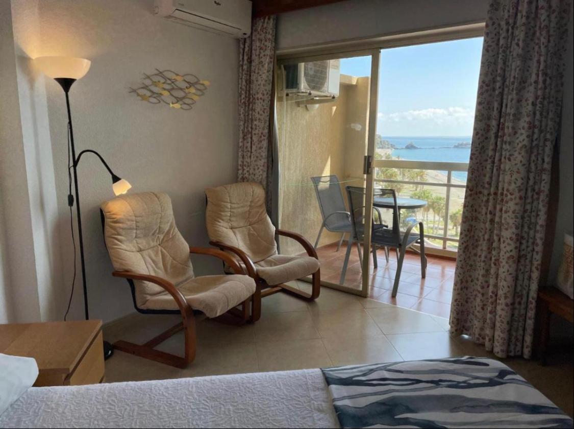 Apartahotel Chinasol Con Parking Y Desayuno Альмуньекар Экстерьер фото