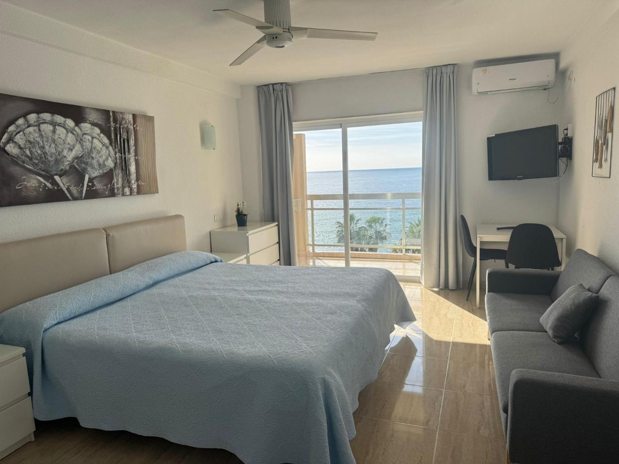 Apartahotel Chinasol Con Parking Y Desayuno Альмуньекар Экстерьер фото